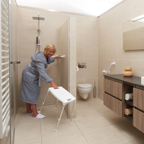 SecuCare Chaise de douche Quattro